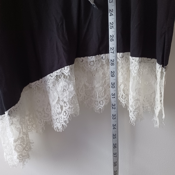 🟣BOGO Karen Kane Black And White Lace Tunic - Picture 2 of 7